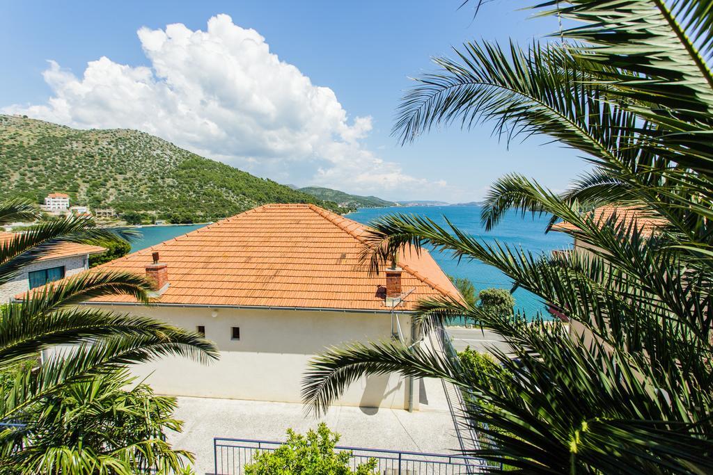 Apartments Bilaja Marina Exterior photo